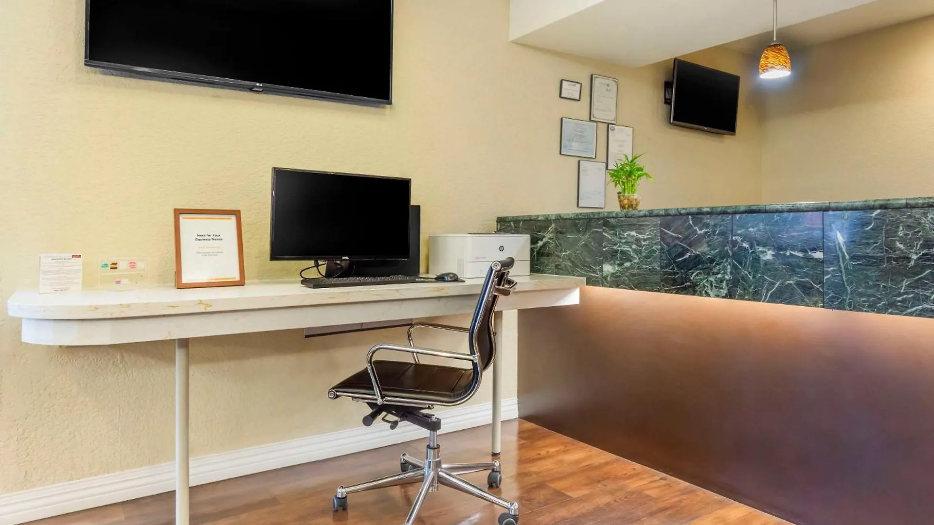 Comfort Inn & Suites Sea-Tac Airport SeaTac 3*,  United States